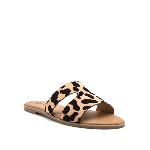 Qupid - Tan Black Leopard Single Band Slide - Picture 3 of 5